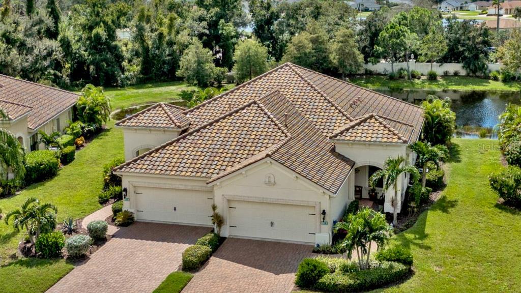 Picture of 1339 Backspin Drive, Englewood, FL 34223