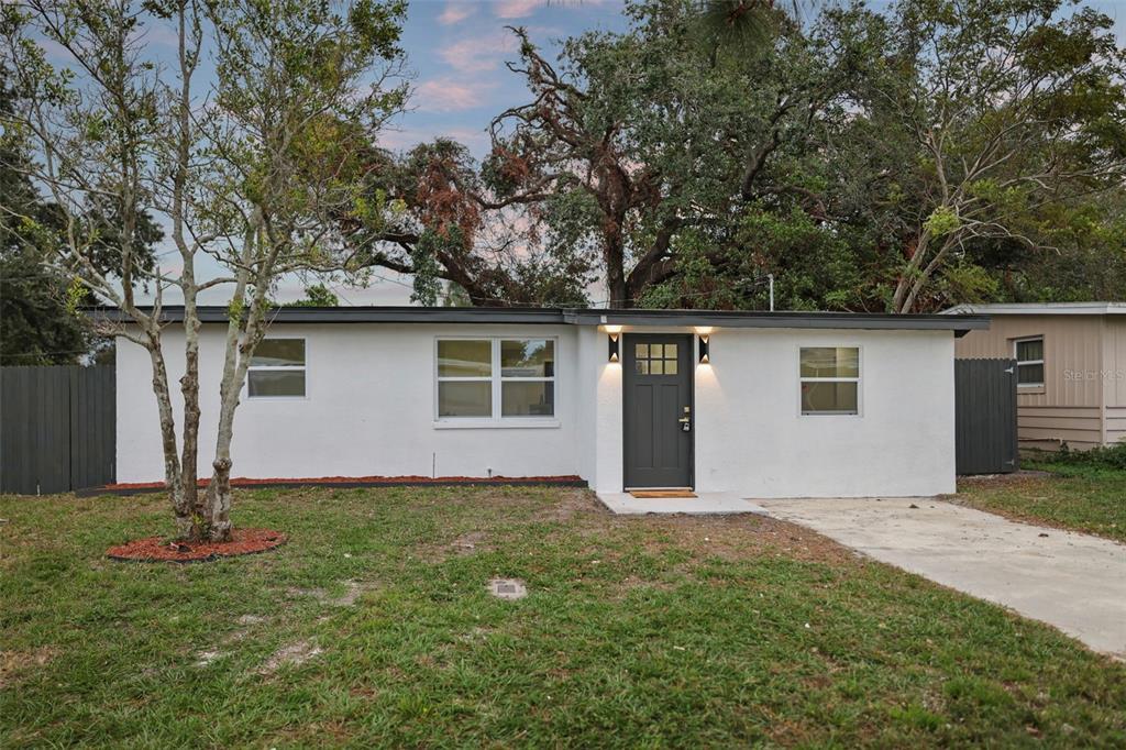 Picture of 11747 104Th Street N, Largo, FL 33773