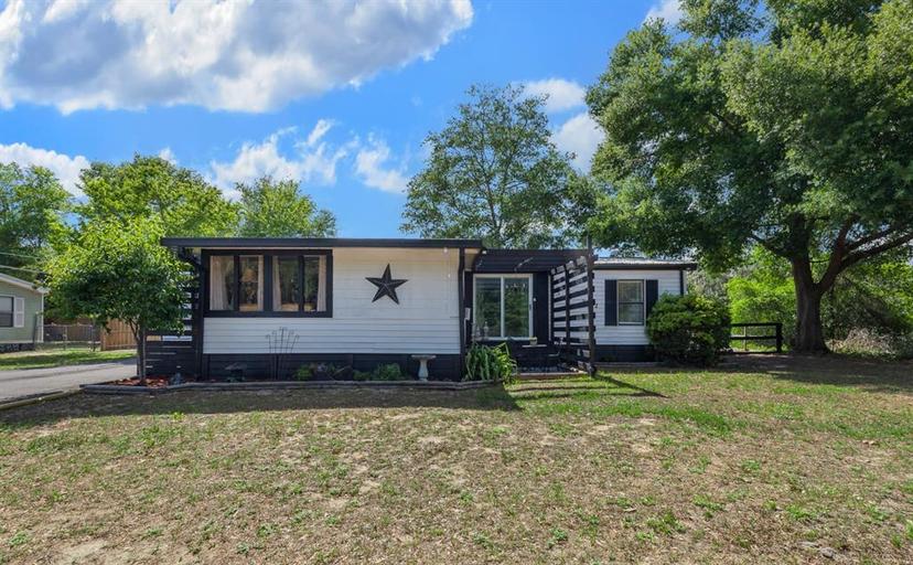 Picture of 5322 SE 183Rd Avenue Road, Ocklawaha FL 32179