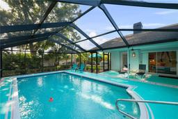 Picture of 14702 Dartmoor Lane, Tampa, FL 33624