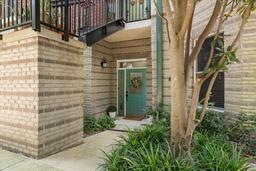 Picture of 339 NE 2Nd Avenue, Gainesville, FL 32601