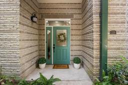 Picture of 339 NE 2Nd Avenue, Gainesville, FL 32601