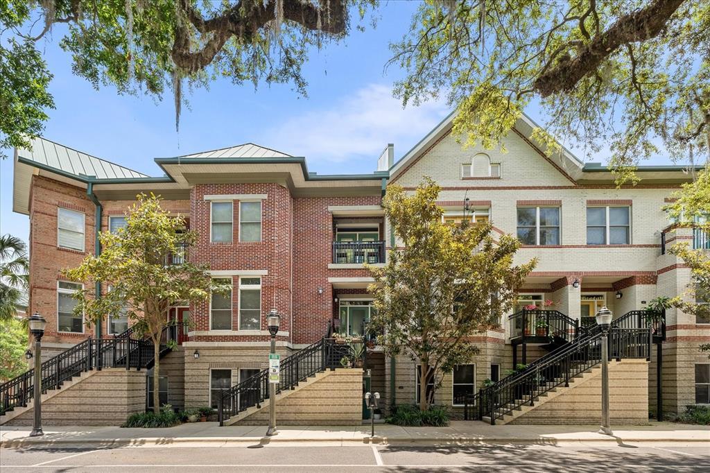 Picture of 339 NE 2Nd Avenue, Gainesville, FL 32601