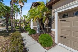 Picture of 7911 Hampton Lake Drive, Tampa, FL 33647
