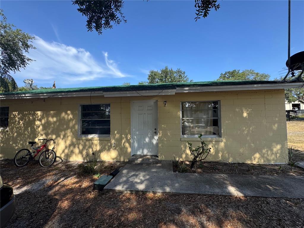 Picture of 98 Orange Park Boulevard, Lake Wales, FL 33898