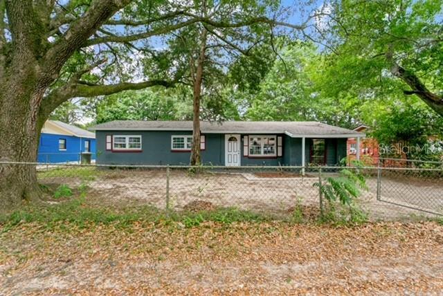 Picture of 7811 Castlegate Drive, Pensacola, FL 32534