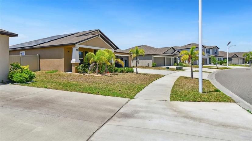 Picture of 5457 Leslie Canyon Drive, Wimauma FL 33598