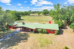 Picture of 274 W Kings Highway, Center Hill, FL 33514