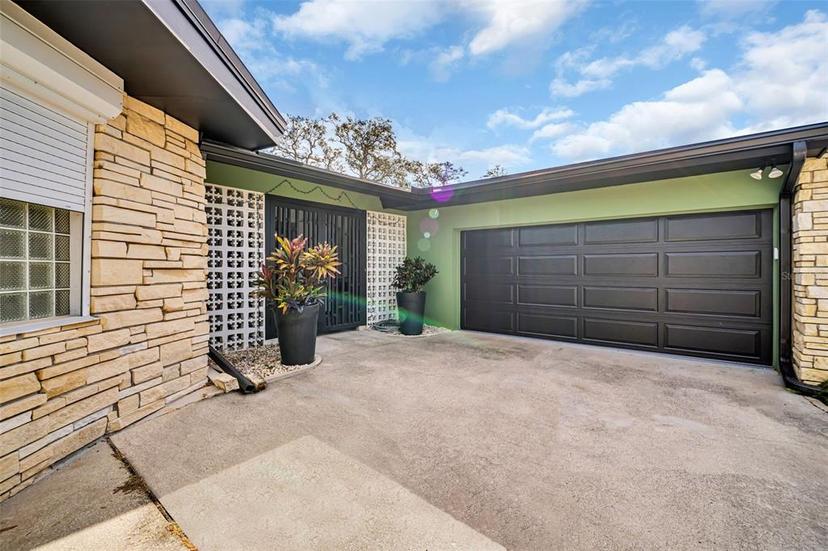 Picture of 307 Orangewood Lane, Largo FL 33770