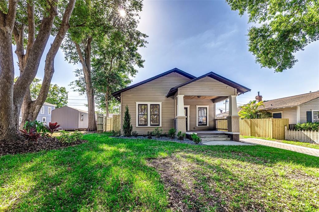 Picture of 737 Johnson Avenue, Lakeland, FL 33801