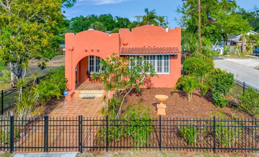 Picture of 2002 Central Avenue, Sarasota FL 34234