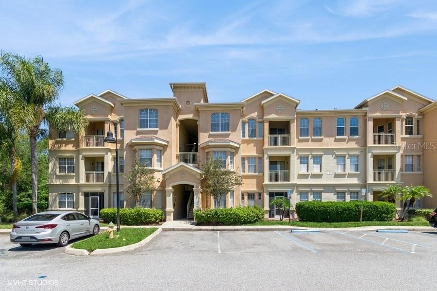Picture of 411 Terrace Ridge Circle Unit 222, Davenport, FL 33896
