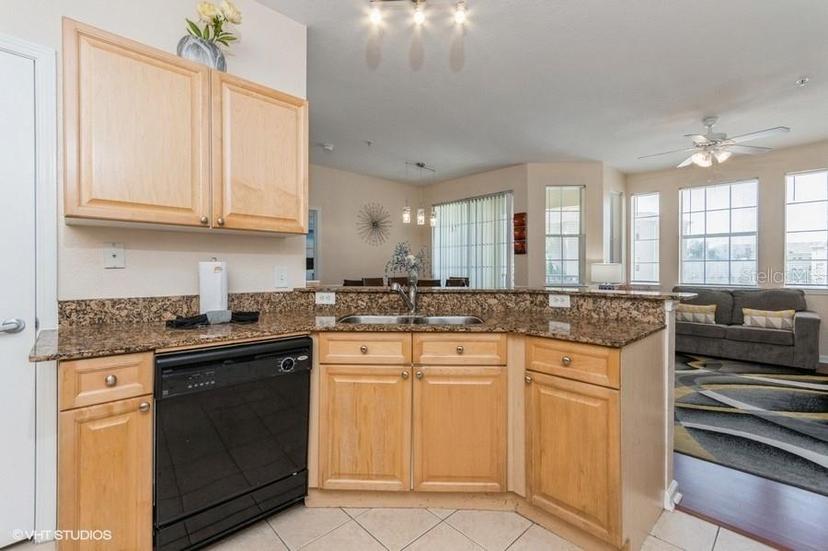 Picture of 411 Terrace Ridge Circle Unit 222, Davenport FL 33896