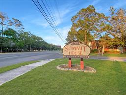 Picture of 1700 SW 16Th Court Unit P6, Gainesville, FL 32608