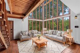 Picture of 18816 Carr Dr, Lutz, FL 33559