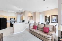 Picture of 422 Terrace Ridge Circle Unit 422, Davenport, FL 33896
