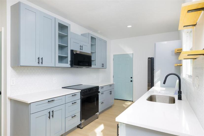 Picture of 1045 22Nd Avenue N, St Petersburg FL 33704