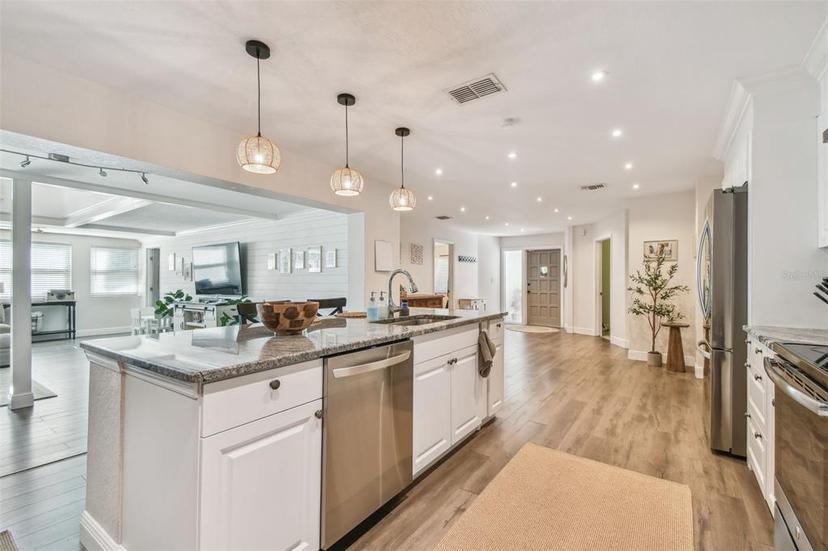 Picture of 13749 80Th Avenue, Seminole FL 33776
