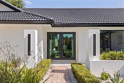 Picture of 7108 Pelican Island Drive, Tampa, FL 33634