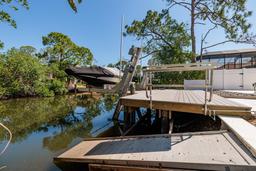Picture of 733 Captiva Court Ne, St Petersburg, FL 33702