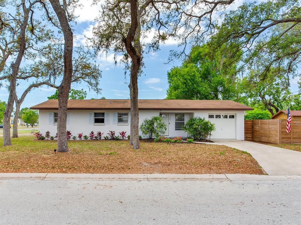 Picture of 1700 25Th Street N, St Petersburg, FL 33713
