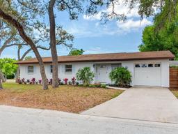 Picture of 1700 25Th Street N, St Petersburg, FL 33713