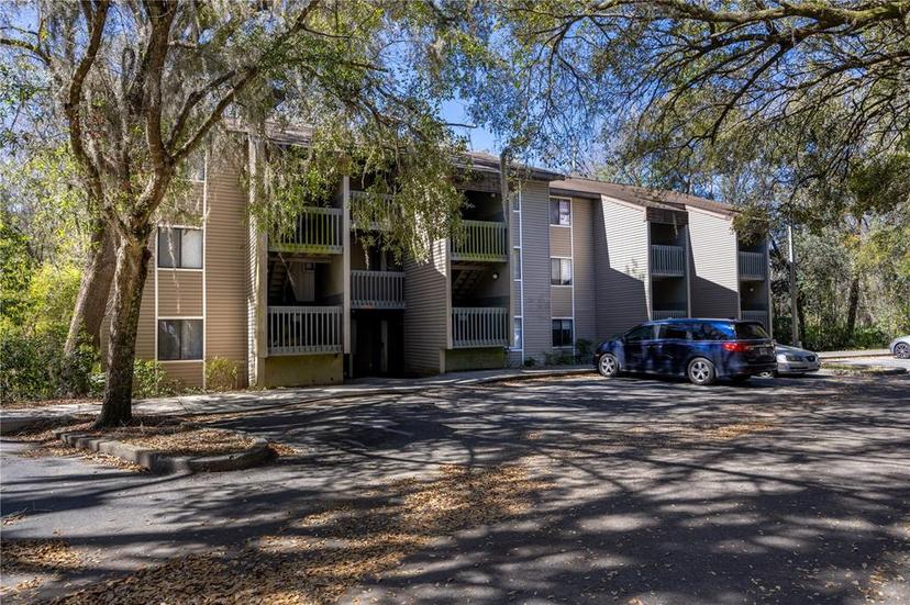Picture of 83 SE 16Th Avenue Unit E103, Gainesville FL 32601
