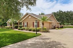 Picture of 7685 Lake Angelina Drive, Mount Dora, FL 32757