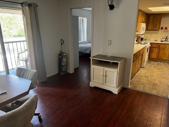 Picture of 430 Banana Cay Drive Unit F, South Daytona FL 32119