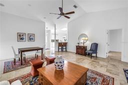 Picture of 826 Glades Court Ne, St Petersburg, FL 33702