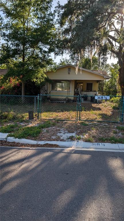 Picture of 3611 W Reynolds Street Unit 1/2, Plant City, FL 33563