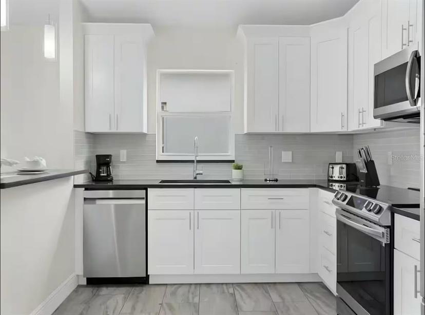 Picture of 833 Lockbreeze Drive, Davenport FL 33897
