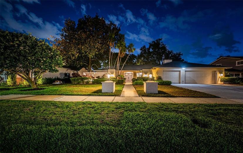 Picture of 2950 Meadow Hill Drive, Clearwater FL 33761