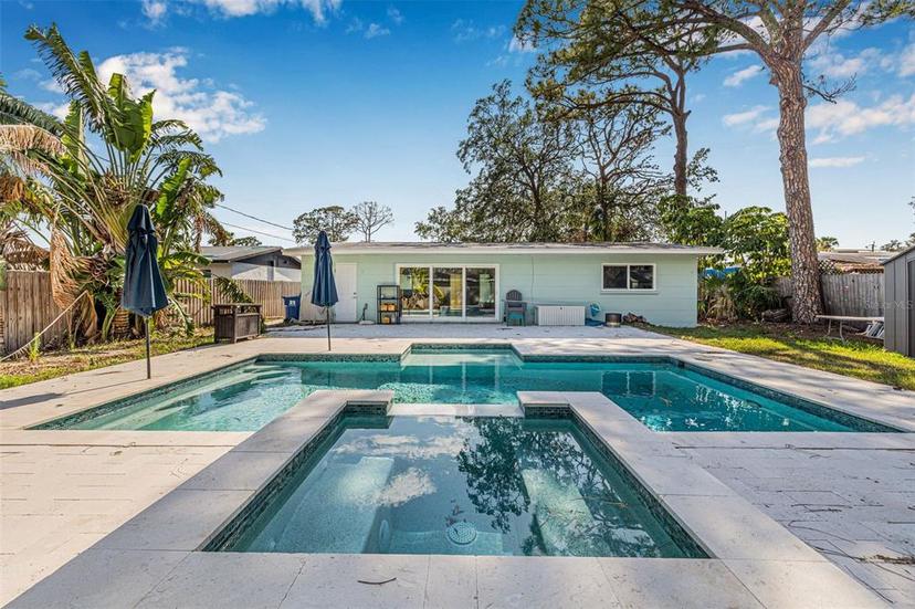 Picture of 4901 Venetian Boulevard Ne, St Petersburg FL 33703