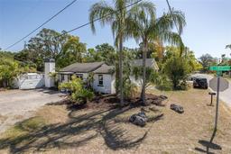 Picture of 1702 E Knollwood Street, Tampa, FL 33610