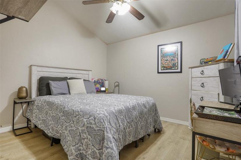 Picture of 5542 SW 8Th Place, Gainesville FL 32607