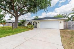 Picture of 4415 Charing Cross Road, Sarasota, FL 34241