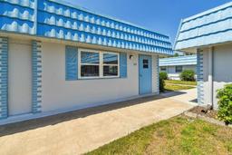 Picture of 302 Andover Place S Unit 162, Sun City Center, FL 33573