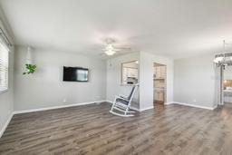 Picture of 302 Andover Place S Unit 162, Sun City Center, FL 33573