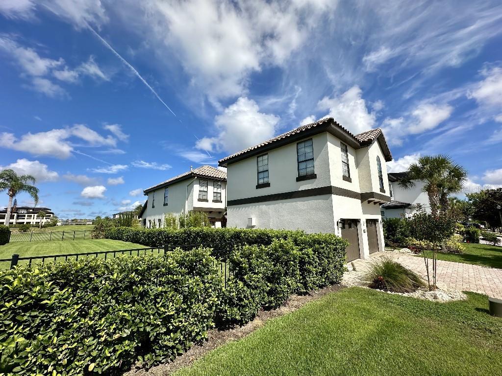 Picture of 1056 Castle Pines Court, Reunion, FL 34747