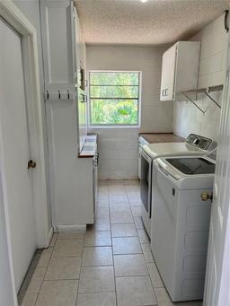 Picture of 261 Deleon Road, Debary, FL 32713