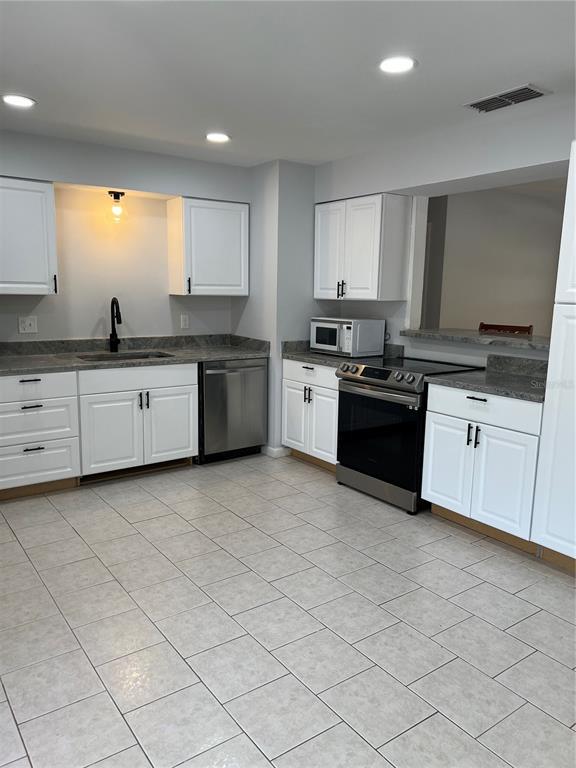 Picture of 261 Deleon Road, Debary FL 32713