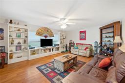 Picture of 512 Cameo Drive, Lakeland, FL 33803