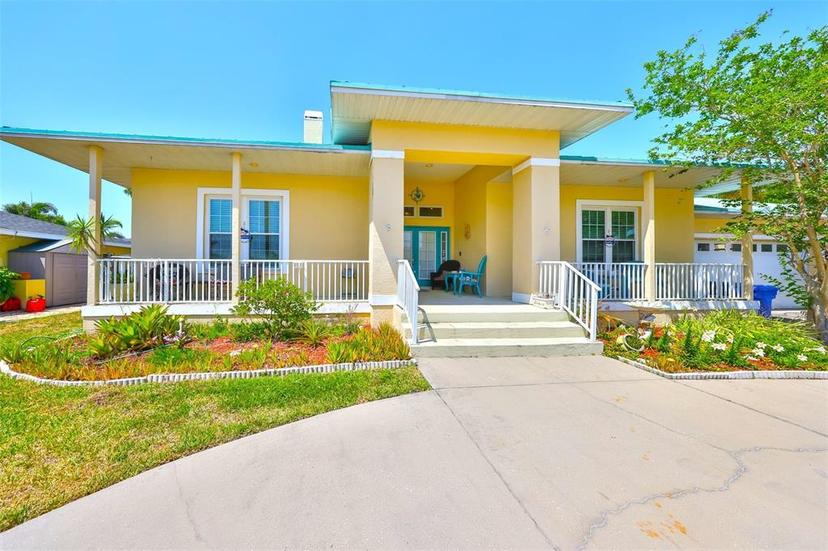 Picture of 732 Kingston Court, Apollo Beach FL 33572