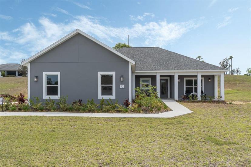 Picture of 72 Fairway Circle, Umatilla FL 32784