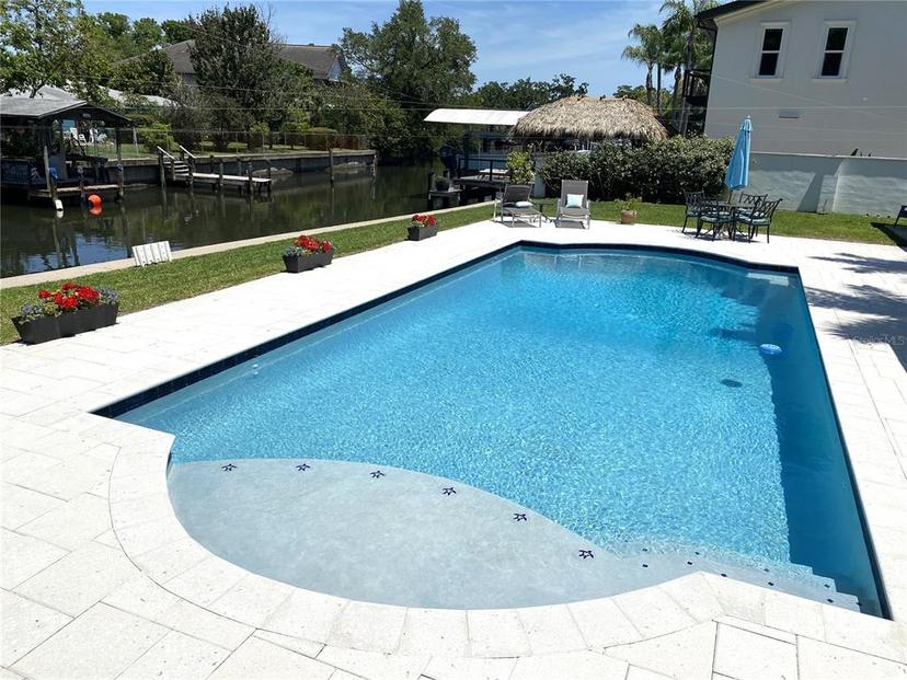 Picture of 648 Geneva Place, Tampa FL 33606