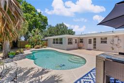 Picture of 13880 Dominica Drive, Seminole, FL 33776