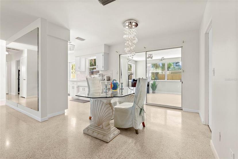 Picture of 13880 Dominica Drive, Seminole FL 33776