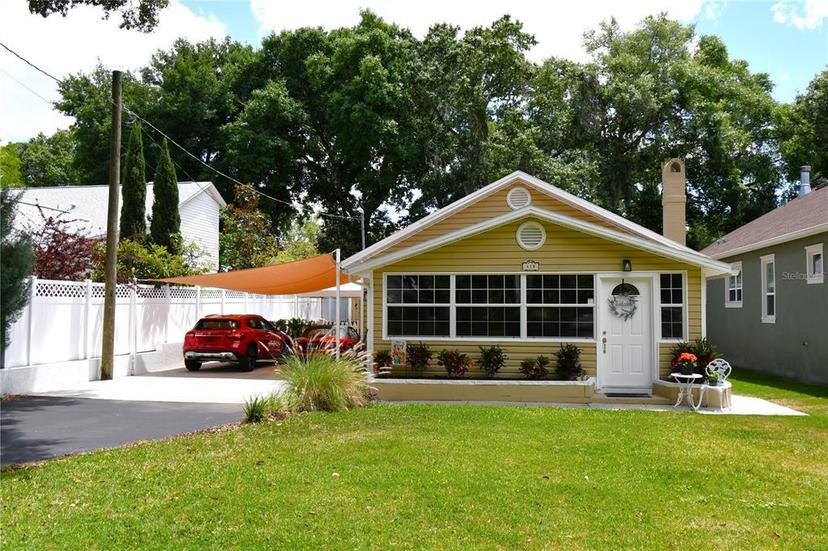 Picture of 418 E 10Th Ave, Mount Dora FL 32757