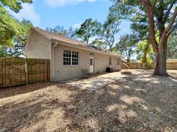 Picture of 6994 Fort King Road, Zephyrhills, FL 33541